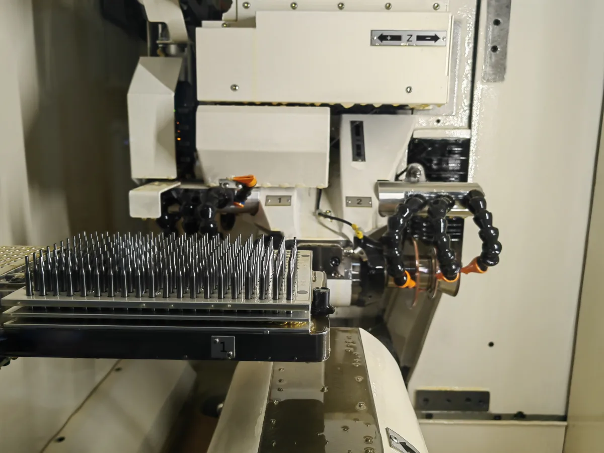 Walter G200 5-axis automatic tool grinder